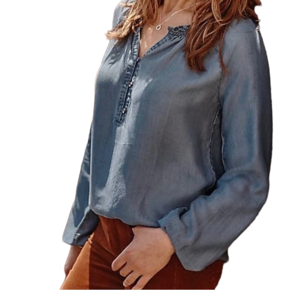 J. Jill Chambray"Upstate Blue" Ruffled Neckline A-Line Top M Petite